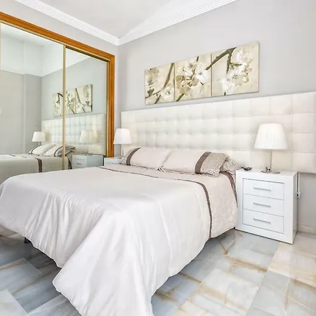 Two Bedroom Casa Danesa Marbella