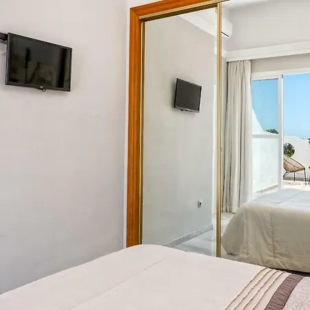 Two Bedroom Casa Danesa Apartment Marbella