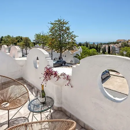 Two Bedroom Casa Danesa Apartment Marbella